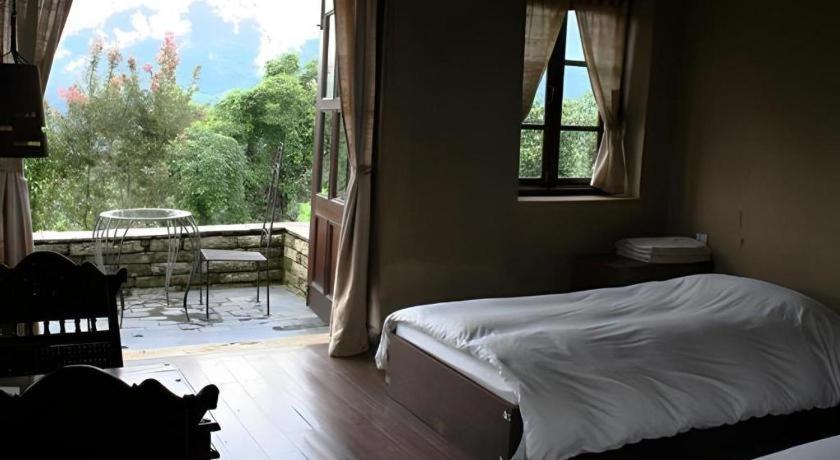 Hananoie - A Permaculture Resort Pokhara Exterior photo