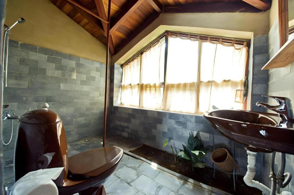 Hananoie - A Permaculture Resort Pokhara Exterior photo